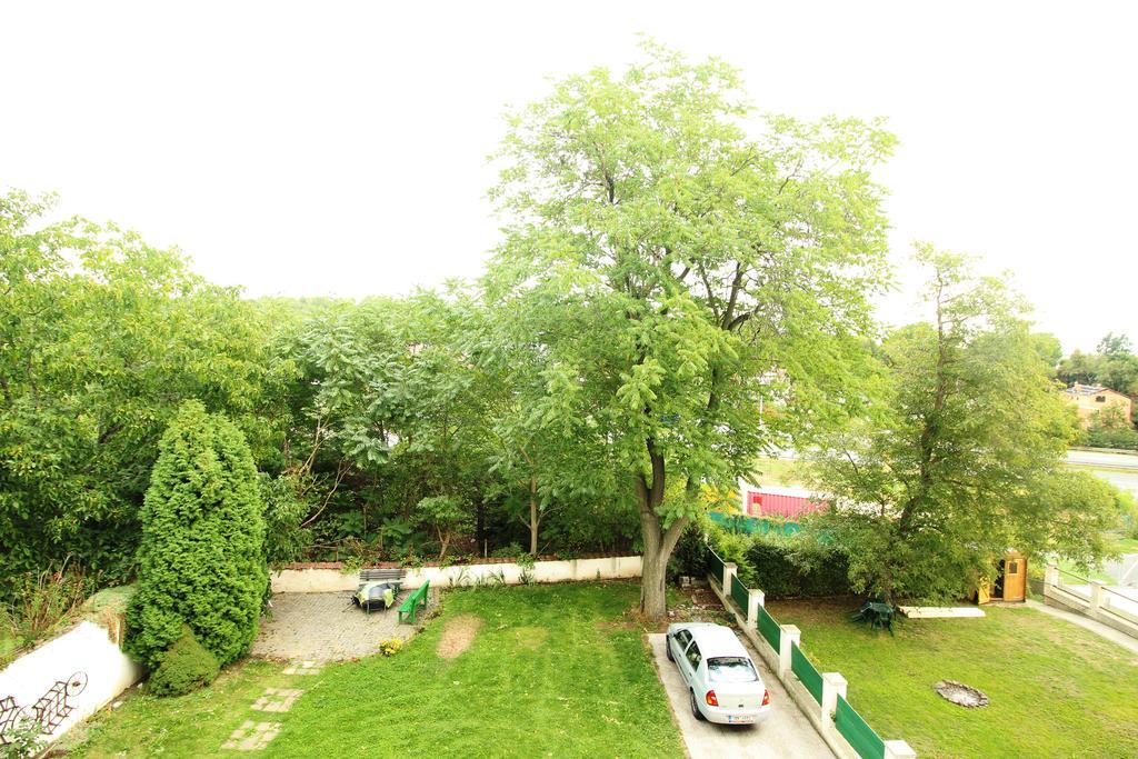 Pension Berg Praga Zewnętrze zdjęcie