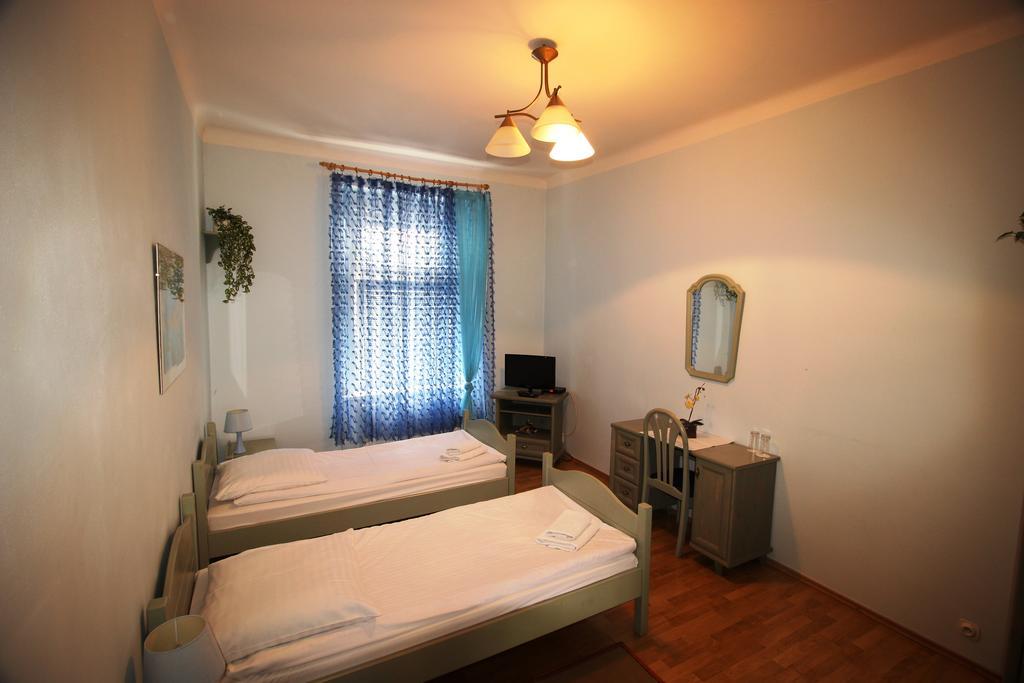 Pension Berg Praga Zewnętrze zdjęcie